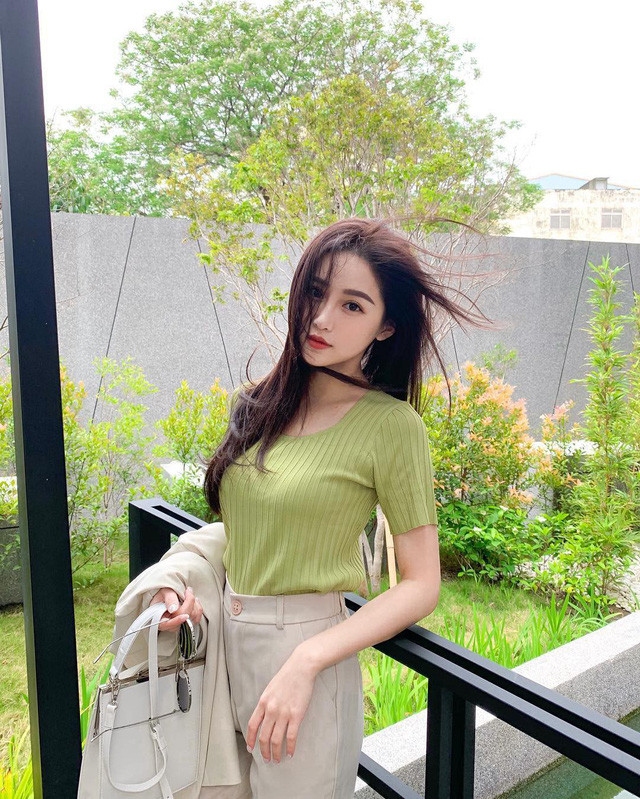 Thu đến, hội sành mốt lại diện áo len tăm – item vừa nhã vừa tây khiến chị em tiếc đứt ruột nếu không mặc thử - Ảnh 11.