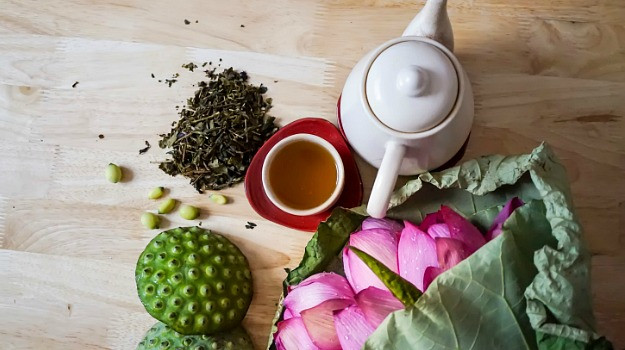 Trà lá sen có công dụng làm đẹp da, giảm béo Trà lá sen có công dụng làm đẹp da, giảm béo