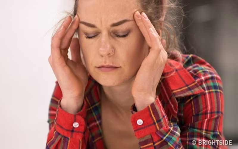 11 triệu chứng mất cân bằng nội tiết tố mà mọi phụ nữ nên biết