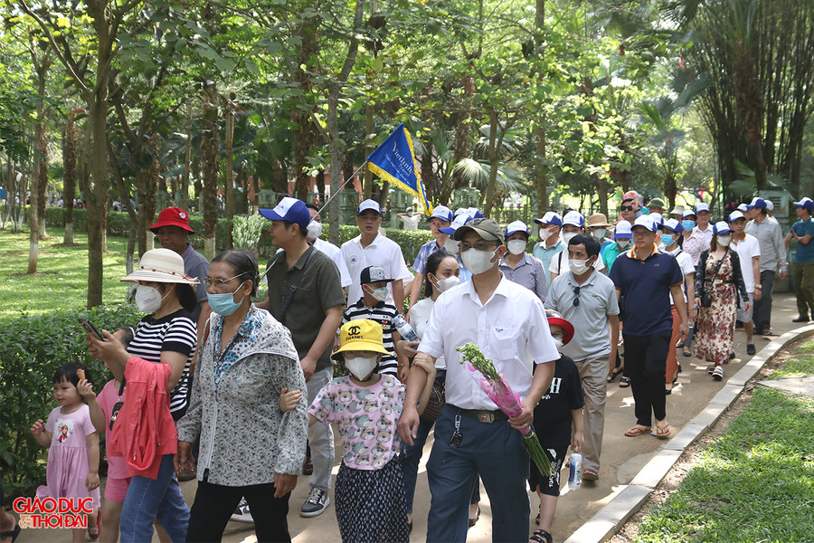 Khu di tích lịch sử quốc gia đặc biệt Kim Liên là một trong những điểm đến của nhiều tour du lịch dịp nghỉ lễ. Ảnh: Phạm Tâm.