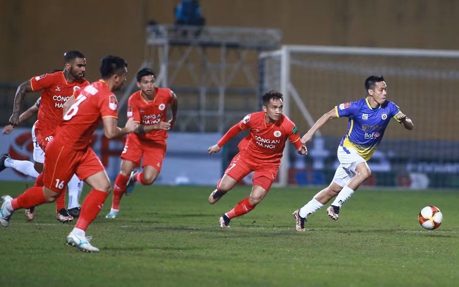 Lịch thi đấu bóng đá 15/12: Công an Hà Nội gặp Quảng Nam ở vòng 6 V-League