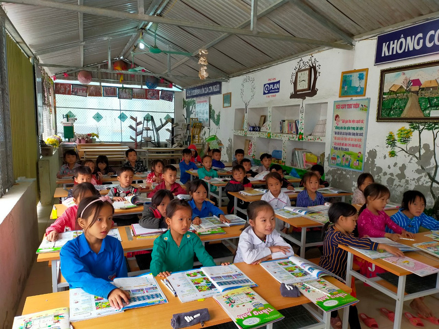 Lớp học tiếng Anh tại trường học trên địa bàn huyện Mèo Vạc. Lớp học tiếng Anh tại trường học trên địa bàn huyện Mèo Vạc.