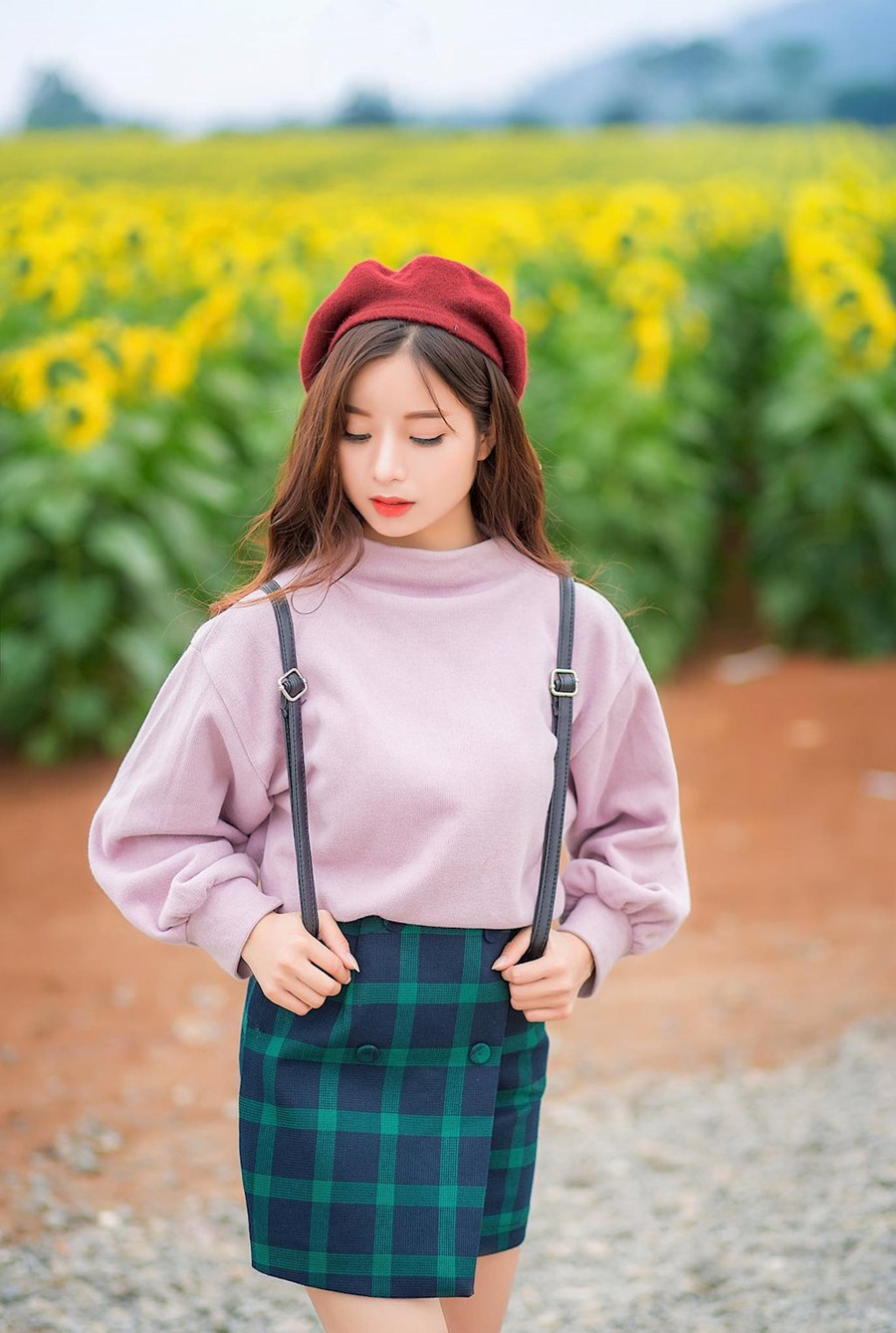 Cô giáo tương lai xinh như mộng, được mệnh danh Han Hyo Joo phiên bản Việt ảnh 6 Cô giáo tương lai xinh như mộng, được mệnh danh Han Hyo Joo phiên bản Việt ảnh 6