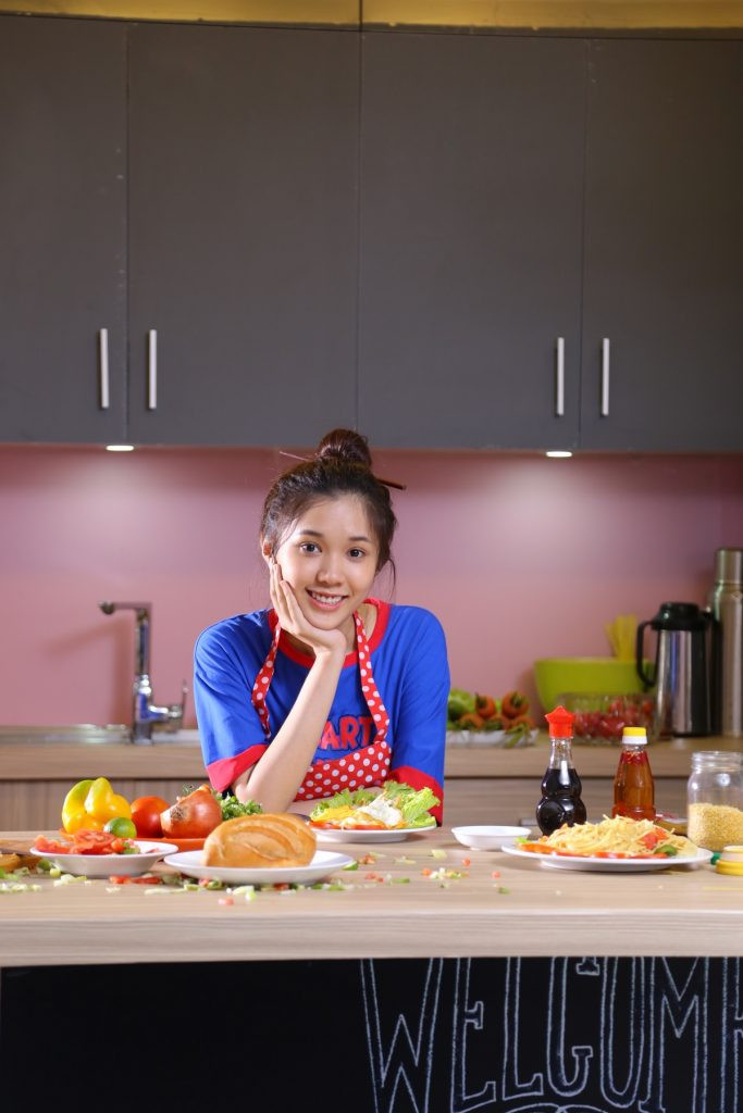 “Bản sao Ngọc Trinh” trở lại điện ảnh với Hạ cuối tình đầu ảnh 2 “Bản sao Ngọc Trinh” trở lại điện ảnh với Hạ cuối tình đầu ảnh 2