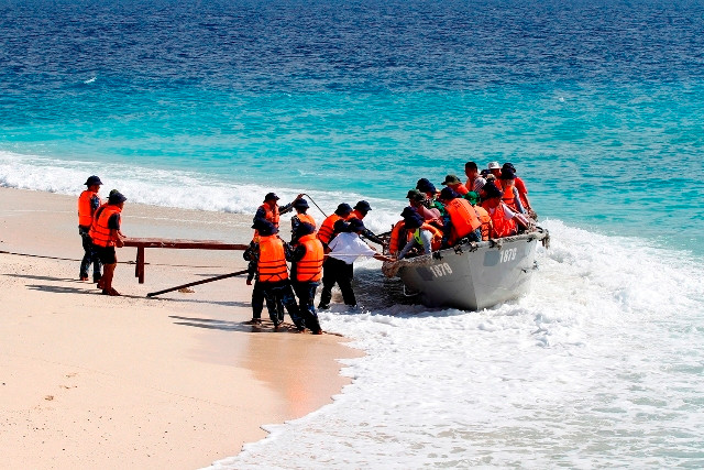 Cuộc sống ở Trường Sa qua triển lãm ảnh của tuổi trẻ ảnh 5