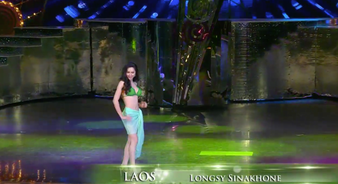 Hương Giang đạt điểm 10 với body siêu chuẩn, chặt chém loạt thí sinh với "khuyết điểm dị dạng" ảnh 13 Hương Giang đạt điểm 10 với body siêu chuẩn, chặt chém loạt thí sinh với "khuyết điểm dị dạng" ảnh 13