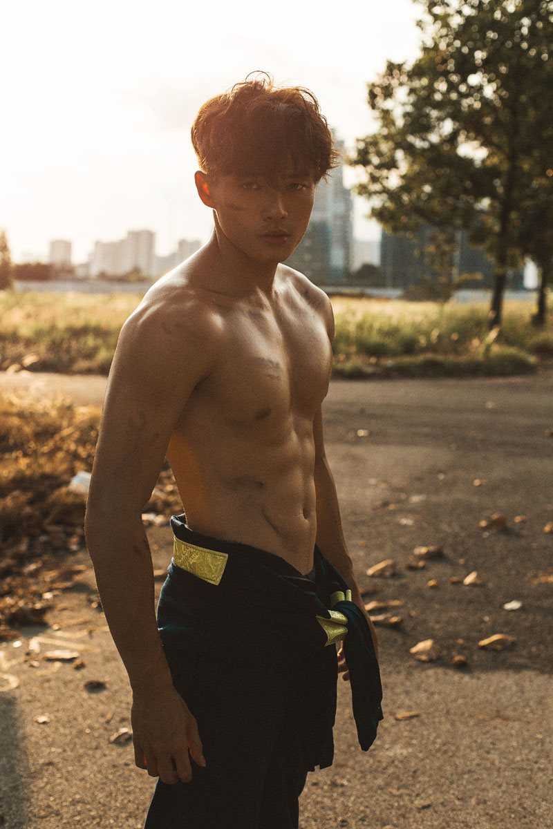 “Ông hoàng quảng cáo” 6 múi khiến chị em mê mệt ảnh 5