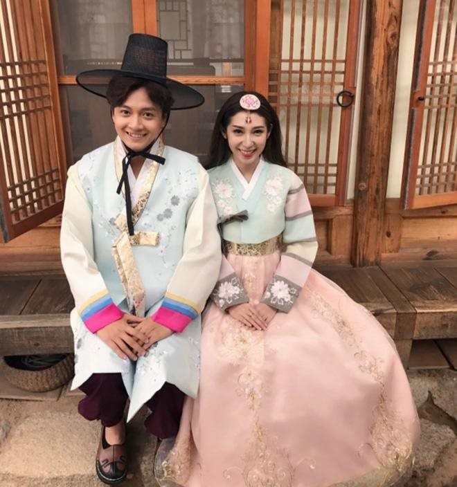 Những cặp đôi yêu mãi không chịu cưới của Showbiz Việt ảnh 2