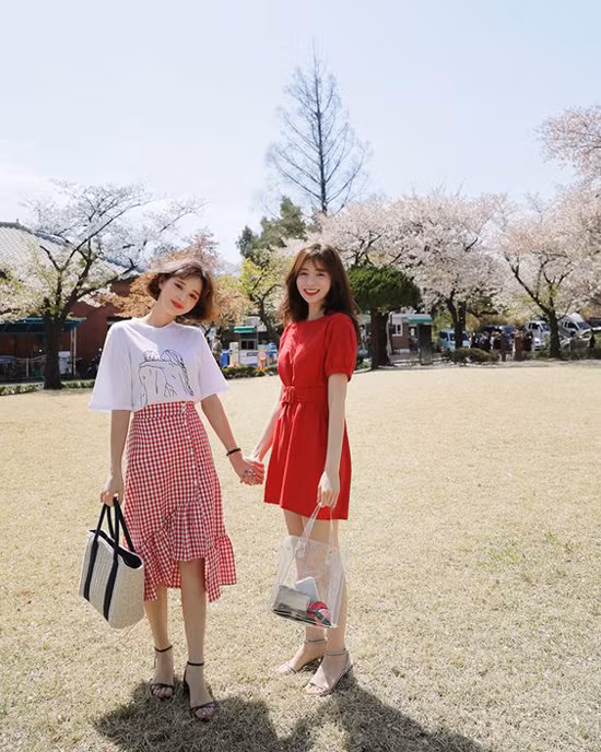 Hai mẫu túi hút khách ở xu hướng hè 2018 - 4