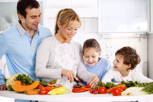Đàn ông chỉ ăn cơm vợ nấu là một người ích kỷ?