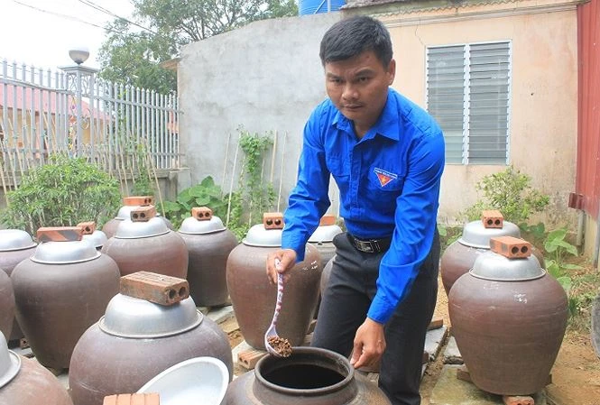 Chuyện bí thư Đoàn với ý tưởng khởi nghiệp làm nước tương