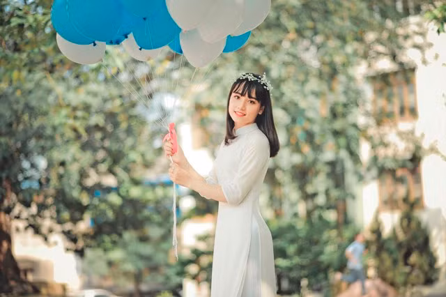 Hai anh em ruột “dắt tay nhau” vào trường Y