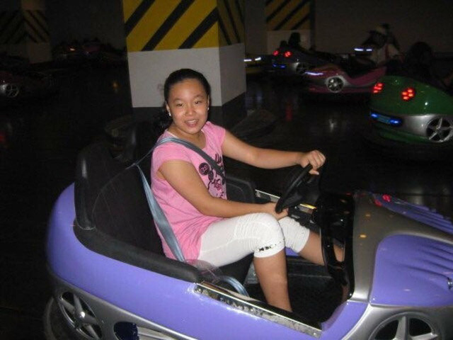 Nữ sinh 9X mang 3 dòng máu xinh đẹp, khoe ảnh “dậy thì thành công” ảnh 2 Và cô trước đây. Quả thật là một quá trình dậy thì thành công