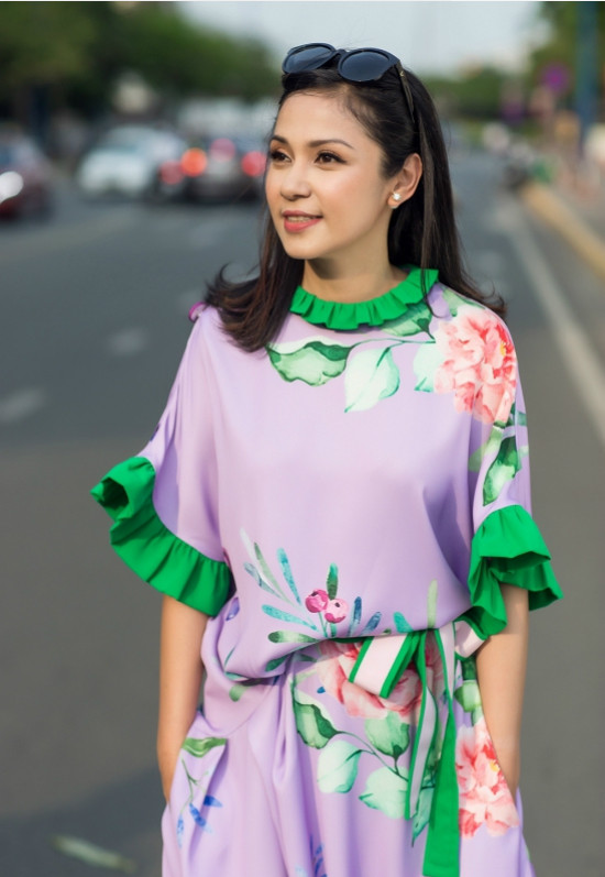 Việt Trinh được mệnh danh là "Nữ hoàng ảnh lịch". Việt Trinh đượcmệnh danh là Nữ hoàng ảnh lịch.