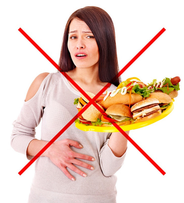 Nếu gặp vấn đề về tiêu hóa khi theo đuổi thực đơn này, bạn có thể cải thiện bằng các mẹo dưới đây: - Cố gắng uống nhiều nước hơn. - Tránh thức ăn cay, đồ chiên, xào. - Không hút thuốc. - Ăn mận. - Dùng men vi sinh. - Nấu đồ ăn với dầu ô liu. - Uống trà hoa cúc, trà gừng hoặc trà bạc hà. - Không nằm xuống ngay sau khi ăn. Nếu gặp vấn đề về tiêu hóa khi theo đuổi thực đơn này, bạn có thể cải thiện bằng các mẹo dưới đây:- Cố gắng uống nhiều nước hơn.- Tránh thức ăn cay, đồ chiên, xào.- Không hút thuốc.- Ăn mận.- Dùng men vi sinh.- Nấu đồ ăn với dầu ô liu.- Uống trà hoa cúc, trà gừng hoặc trà bạc hà.- Không nằm xuống ngay sau khi ăn.