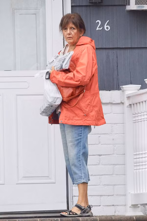 Con trai chet trong nha 2