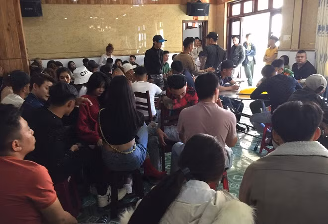 118 người dương tính với ma túy trong quán bar.