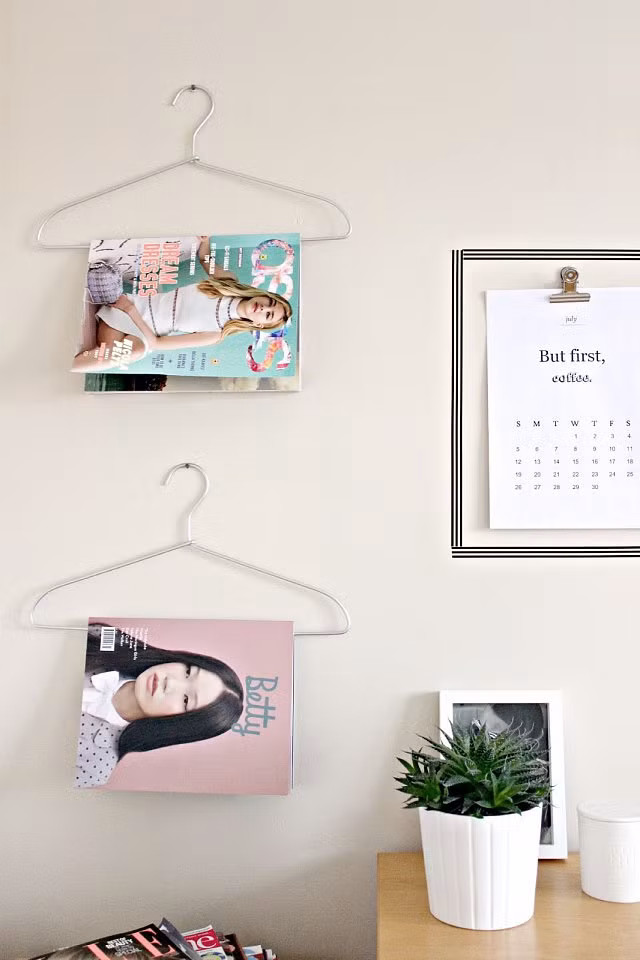 Không chỉ treo quần áo, mắc áo còn có những tác dụng vô cùng hữu ích như thế này - Hình 3