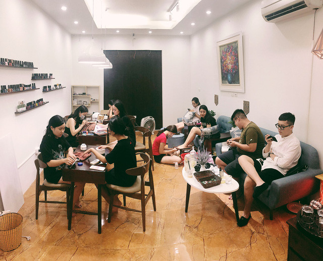 9x mở tiệm làm móng kiếm tiền ngang giám đốc ảnh 2 9x mở tiệm làm móng kiếm tiền ngang giám đốc ảnh 2