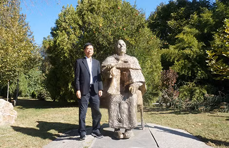 Một lần đến thăm nhà bà Vanga