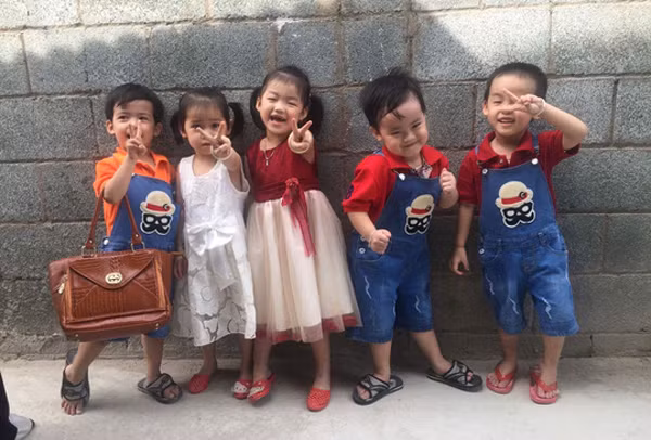 Ca sinh 5 đầu tiên ở Việt Nam bây giờ ra sao?