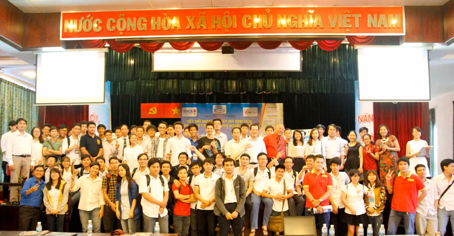 Khai mạc roadshow “kết nối doanh nghiệp CNTT với sinh viên” 2016
