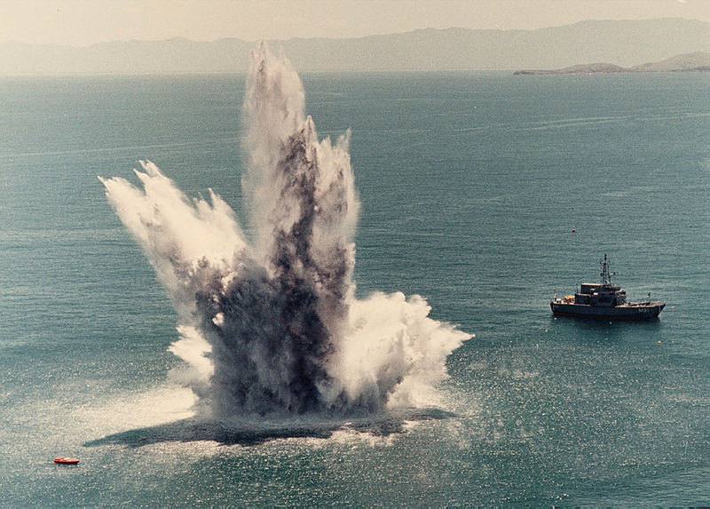 Trong tác chiến chống đổ bộ, việc đầu tiên là tiêu diệt tàu chiến đối phương ngay trên biển