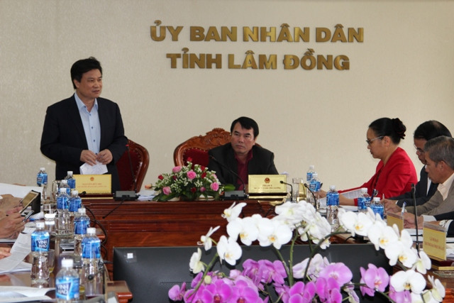Thứ trưởng Nguyễn Hữu Độ phát biểu tại buổi làm việc với lãnh đạo tỉnh Lâm Đồng 