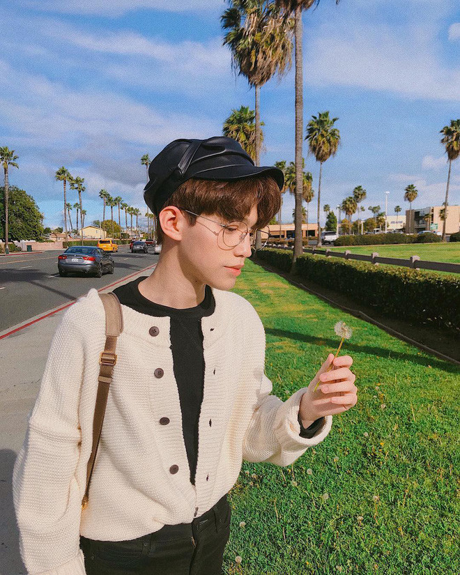 Hội con nhà giàu Việt đón chào thành viên mới: 15 tuổi đã cực kì bảnh bao, đẹp trai như idol Hàn Quốc - Ảnh 8. Hội con nhà giàu Việt đón chào thành viên mới: 15 tuổi đã cực kì bảnh bao, đẹp trai như idol Hàn Quốc - Ảnh 8.