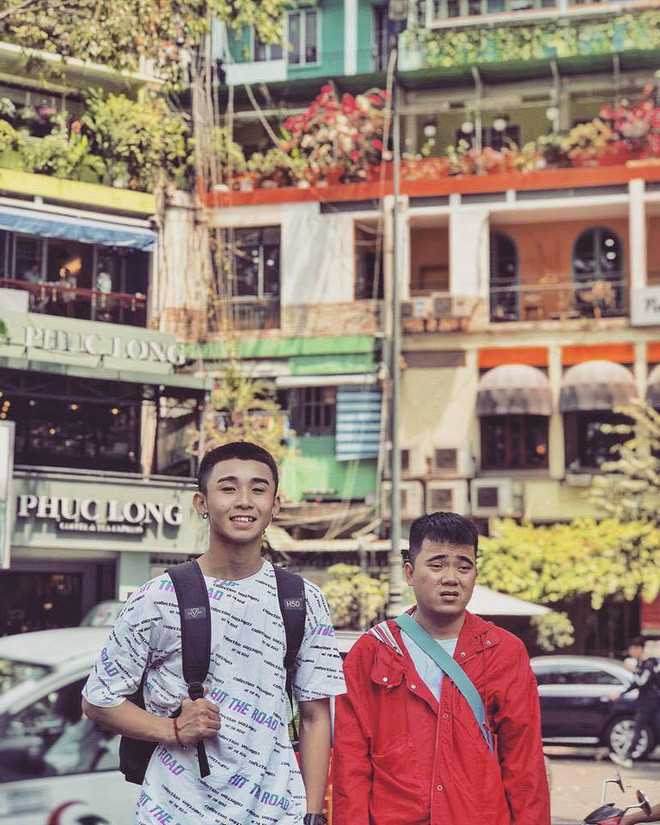 Bộ ảnh du lịch Sài Gòn gây “sốt” trên MXH, biểu cảm đối lập của 2 nhân vật chính mới gây thích thú ảnh 9 Bộ ảnh du lịch Sài Gòn gây “sốt” trên MXH, biểu cảm đối lập của 2 nhân vật chính mới gây thích thú ảnh 9