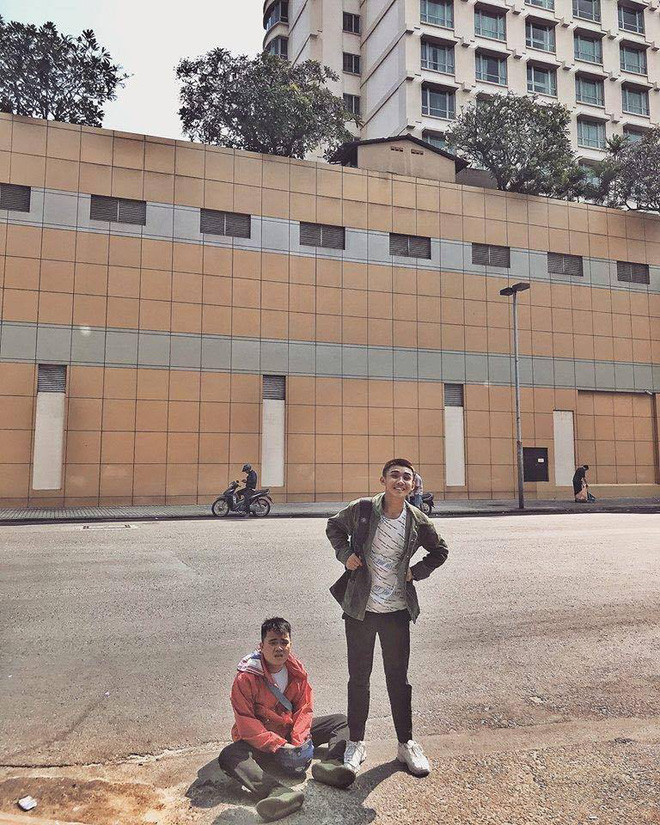 Bộ ảnh du lịch Sài Gòn gây “sốt” trên MXH, biểu cảm đối lập của 2 nhân vật chính mới gây thích thú ảnh 8 Bộ ảnh du lịch Sài Gòn gây “sốt” trên MXH, biểu cảm đối lập của 2 nhân vật chính mới gây thích thú ảnh 8