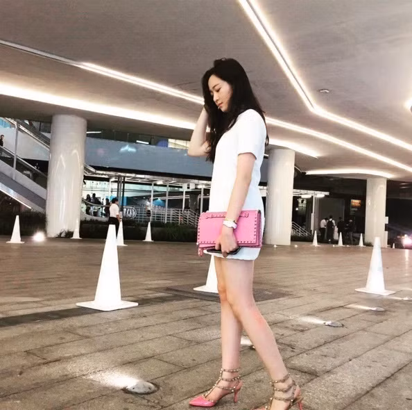 Con gái Hoa hậu Việt và đại gia: Xinh đẹp, thừa kế khối tài sản nghìn tỷ ảnh 10 Con gái Hoa hậu Việt và đại gia: Xinh đẹp, thừa kế khối tài sản nghìn tỷ ảnh 10