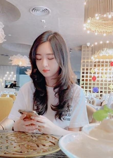 Con gái Hoa hậu Việt và đại gia: Xinh đẹp, thừa kế khối tài sản nghìn tỷ ảnh 13 Con gái Hoa hậu Việt và đại gia: Xinh đẹp, thừa kế khối tài sản nghìn tỷ ảnh 13