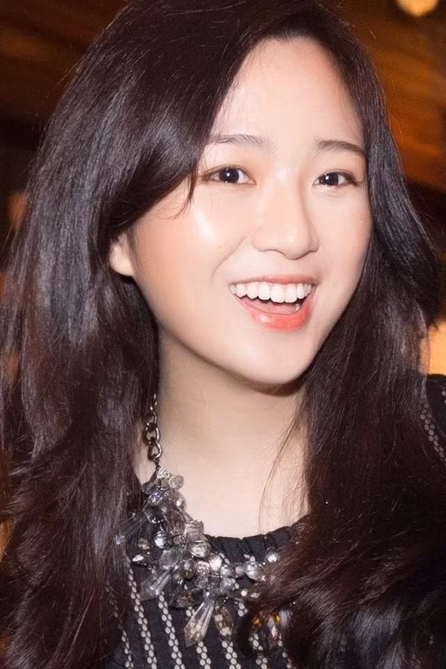 Con gái Hoa hậu Việt và đại gia: Xinh đẹp, thừa kế khối tài sản nghìn tỷ ảnh 1 Con gái Hoa hậu Việt và đại gia: Xinh đẹp, thừa kế khối tài sản nghìn tỷ ảnh 1