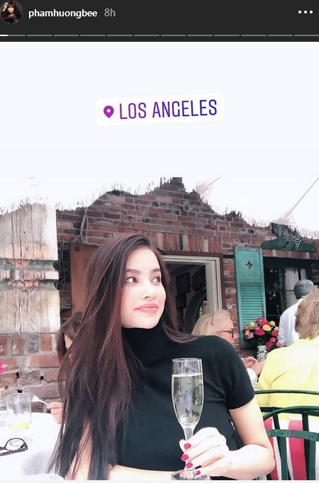 Cận cảnh gương mặt lạ đến mức không nhận ra của Phạm Hương ảnh 2 Phạm Hương tiếp tục khiến dân tình hoang mang vì gương mặt lạ đến mức không nhận ra-4