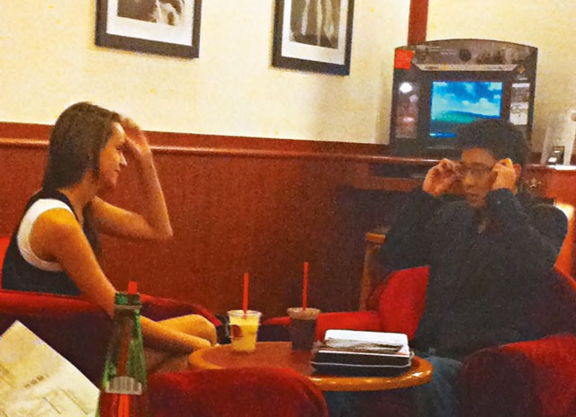 Thiếu gia sòng bạc nổi tiếng Hong Kong: Bỏ rơi Chương Tử Di, theo đuổi ái nữ gia tộc đối thủ - Ảnh 4. Thiếu gia sòng bạc nổi tiếng Hong Kong: Bỏ rơi Chương Tử Di, theo đuổi ái nữ gia tộc đối thủ - Ảnh 4.