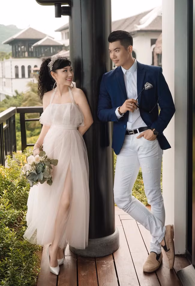 Hé lộ cuộc sống hôn nhân của Trương Nam Thành và bà xã đại gia hơn 15 tuổi, nhiều bất ngờ không như mọi người nghĩ - Ảnh 1.