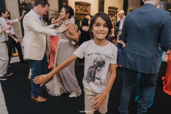 Thân thế bất ngờ của cậu bé lai xinh đẹp trong đám cưới của chồng cũ Hồng Nhung - Ảnh 2. Thân thế bất ngờ của cậu bé lai xinh đẹp trong đám cưới của chồng cũ Hồng Nhung - Ảnh 2.