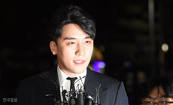 Seungri chính thức bị cáo buộc tham ô, liên quan đến môi giới mại dâm