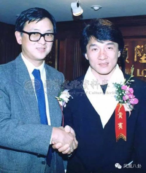 Chân dung ông trùm phim võ thuật mà Thành Long, Hồng Kim Bảo đều nể sợ ảnh 3 Ngôi sao - Chân dung ông trùm phim võ thuật mà Thành Long, Hồng Kim Bảo đều nể sợ (Hình 4).
