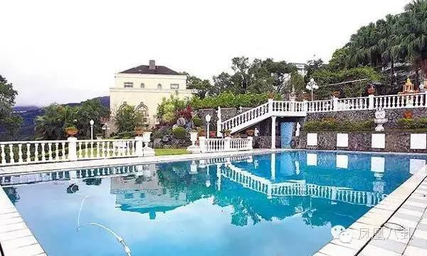 Chân dung ông trùm phim võ thuật mà Thành Long, Hồng Kim Bảo đều nể sợ ảnh 11 Ngôi sao - Chân dung ông trùm phim võ thuật mà Thành Long, Hồng Kim Bảo đều nể sợ (Hình 12).