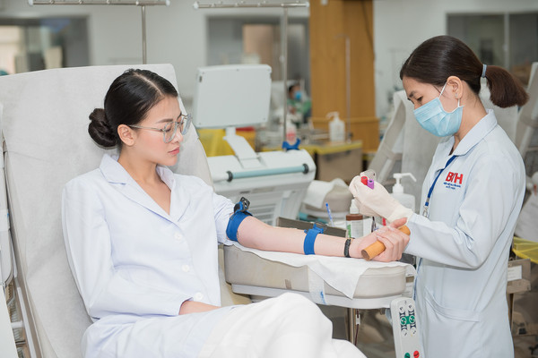 "Hé lộ" việc Hoa hậu Phương Khánh làm vào ngày sinh nhật 24 tuổi: Quá đẹp và ý nghĩa! ảnh 5 Hé lộ việc Hoa hậu Phương Khánh làm vào ngày sinh nhật 24 tuổi: Quá đẹp và ý nghĩa!