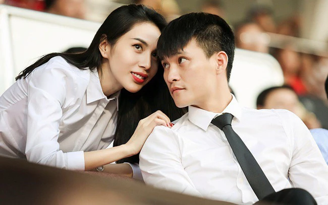 Bị mắng chiêu trò khi giấu mặt con gái, Thủy Tiên - Công Vinh nói gì?