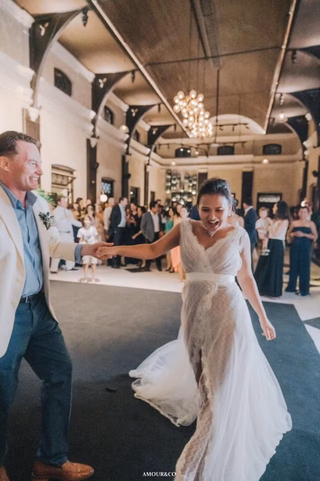 Toàn cảnh đám cưới xa xỉ từng centimet của chồng cũ Hồng Nhung với vợ quý tộc Myanmar, chú rể hạnh phúc như cưới lần đầu - Ảnh 15.