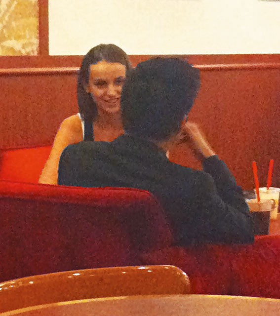 Thiếu gia sòng bạc nổi tiếng Hong Kong: Bỏ rơi Chương Tử Di, theo đuổi ái nữ gia tộc đối thủ - Ảnh 5. Thiếu gia sòng bạc nổi tiếng Hong Kong: Bỏ rơi Chương Tử Di, theo đuổi ái nữ gia tộc đối thủ - Ảnh 5.