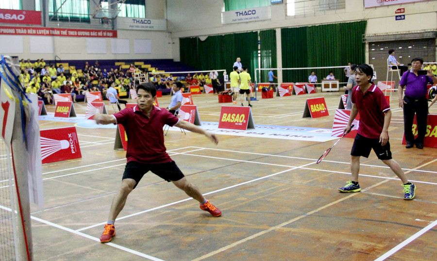 Ngay sau lễ khai mạc một số nội dung đôi nam đã bước vào tranh tài