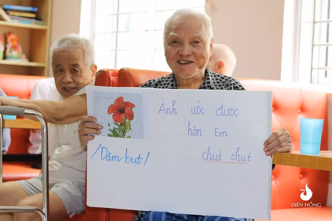 Hoa Dâm Bụt: Anh ước được hôn em chụt chụt