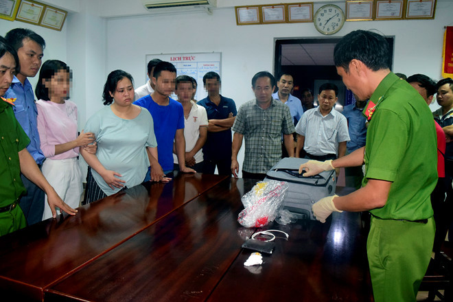 Bắt giữ vụ vận chuyển 30.000 viên ma túy trên tàu hỏa - ảnh 1