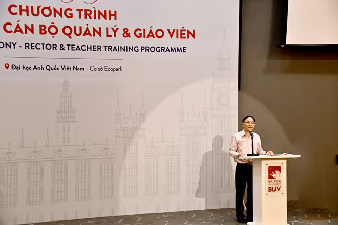 Nâng cao năng lực cho cán bộ quản lý giáo dục và giáo viên trong xu thế toàn cầu hóa - 1