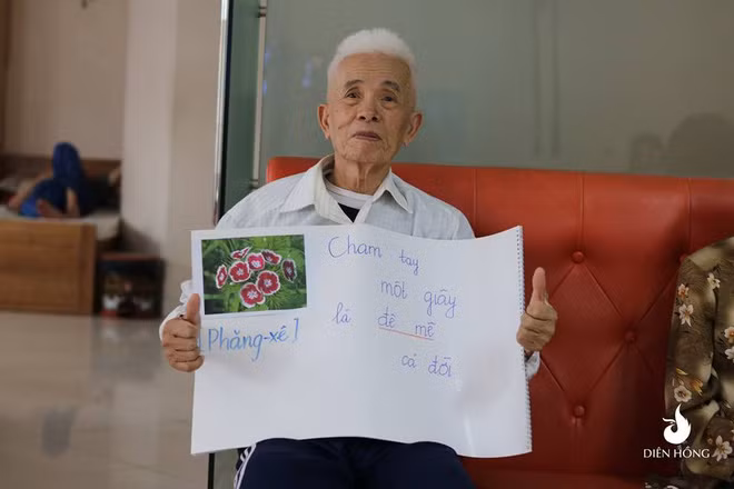 Hoa Phăng-xê: Chạm tay một giây là đê mê cả đời